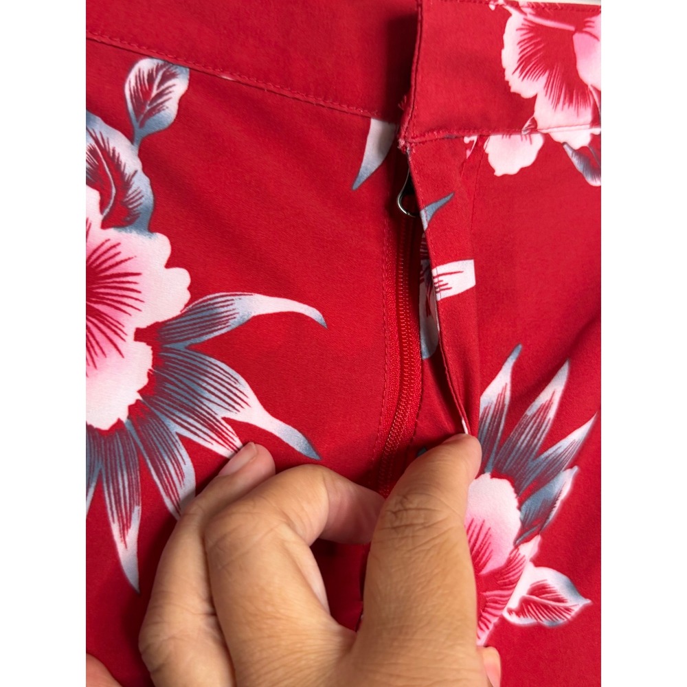 Fair Harbor Men's Red Sextant Tropical Hibiscus Floral Swim Trunks Size 32 - Picture 3 of 6